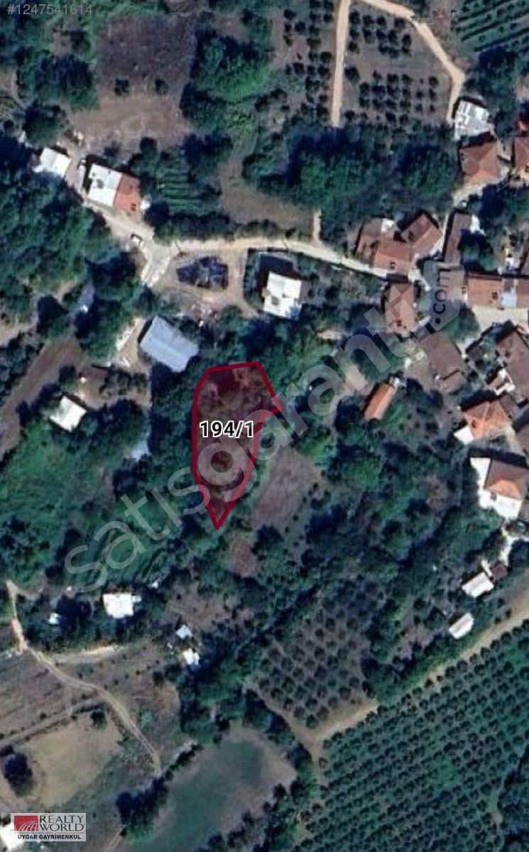 RW UYGAR'DAN KOZLUÖRENDE KÖY İÇİ SATILIK