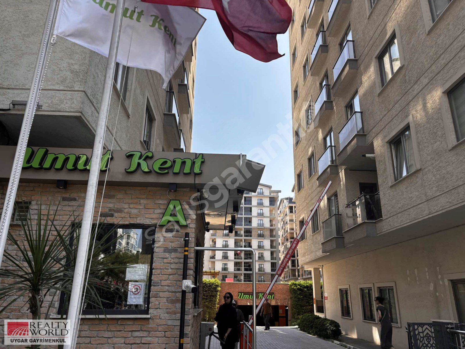 ATAEVLER TREN İSTASYONUNA ÇOK YAKIN GENİŞ UMUTKENT 2,5 + 1