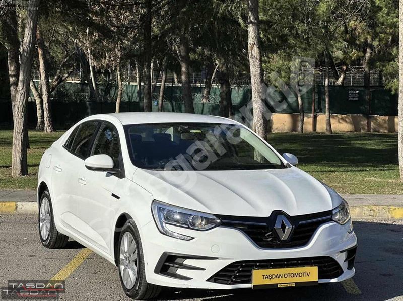 TAŞDAN OTOMOTİV'DEN RENAULT MEGANE TCE JOY YENİ TESLA EKRANLI