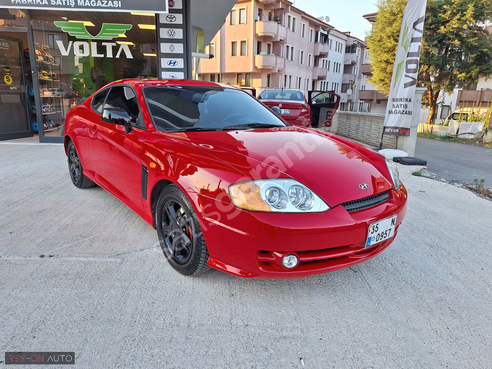 REY-ON DAN HYUNDAI COUPE 1.6 BENZİNLİ LPG 153.000 KM DE