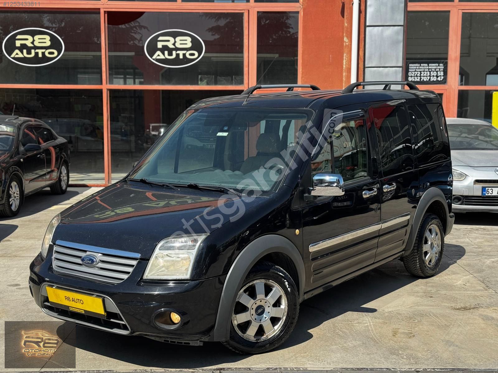 2011 FORD CONNECT 1.8TDCİ DEĞİŞENSİZ 3 PARÇA BOYALI EN DOLUSU