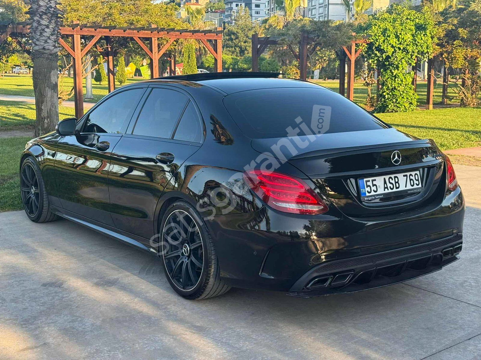 TK MOTOR'S DAN MERCEDES c63
