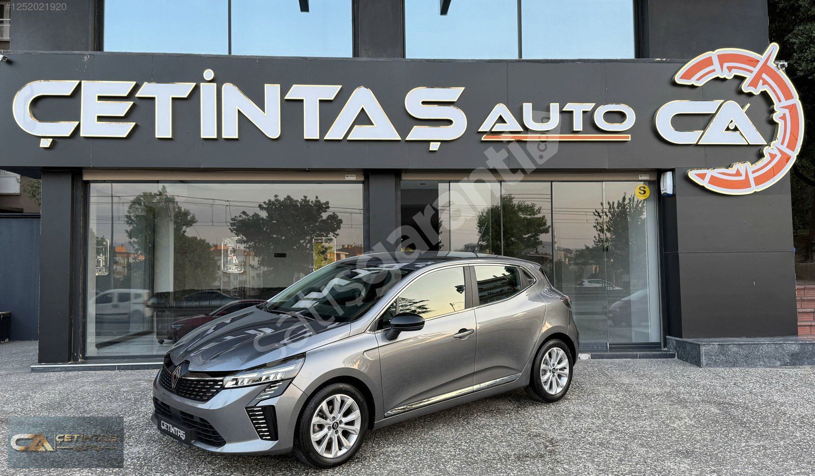 RENAULT CLİO - 2024 -1.0 TCE EVOLUTİON OTOMATİK HATASIZ BOYASIZ