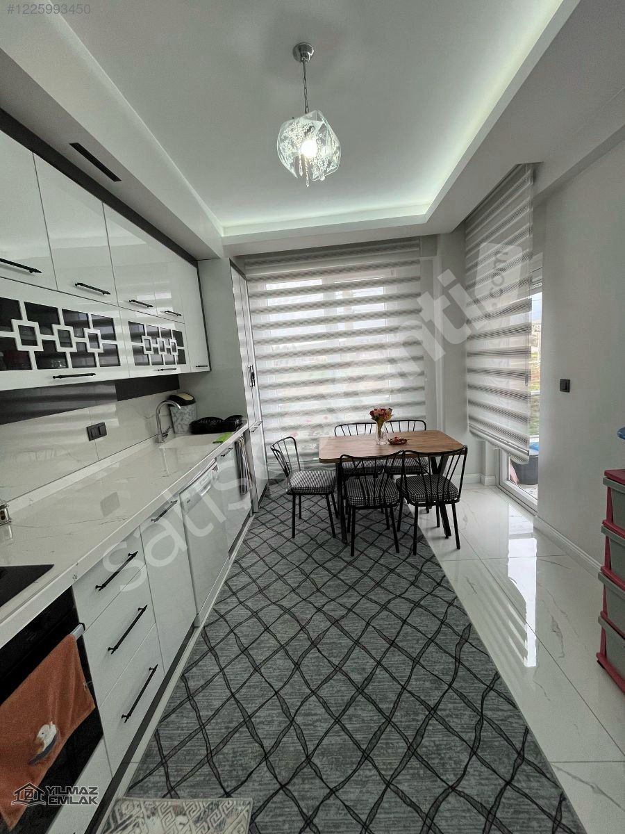 DZ YILMAZ EMLAKTAN MARAŞAL FEVZİ ÇAKMAK MAH.SATILIK DAİRE