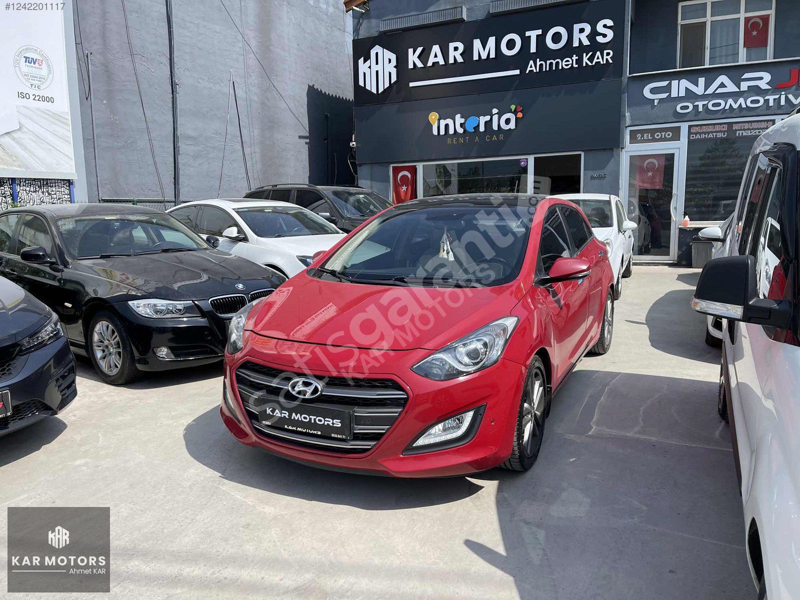162.000Km'de 2015 HYUNDAİ İ30 1.6 CRDİ ELİT CAM TAVAN K.K 12 TKS