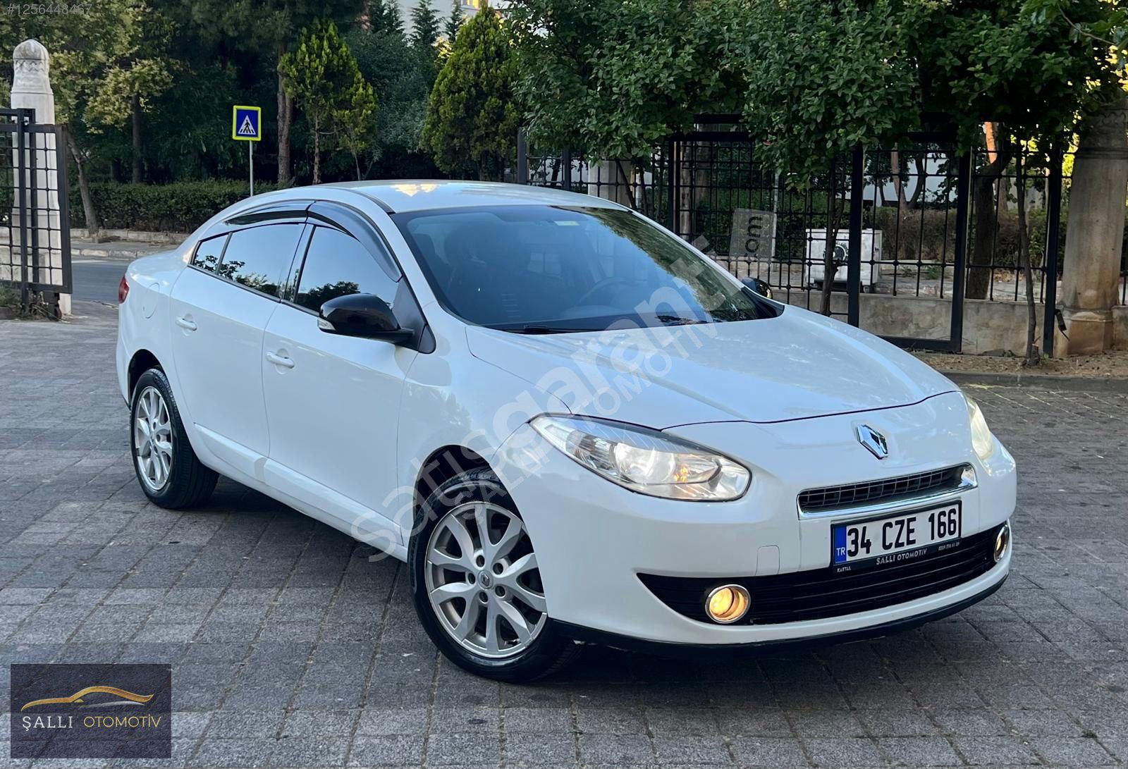 ŞALLI OTOMOTİV/2012 - FLUENCE EXTREME EDITION/OTOMATİK/12 TAKSİT