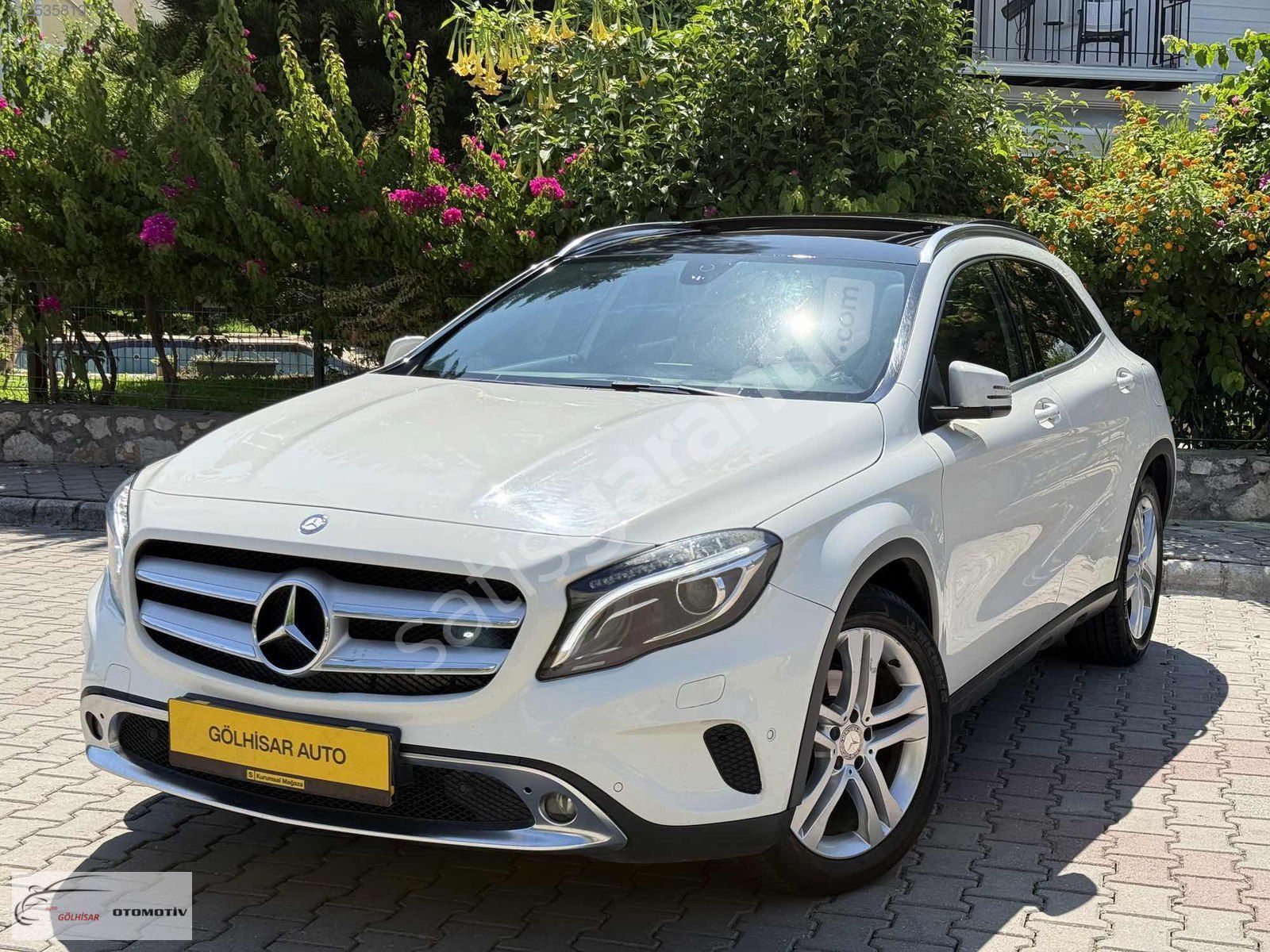 Auto Gölhisar 2015 Mercedes GLA 180 CDI Cam tav. Led Elk. Bagaj