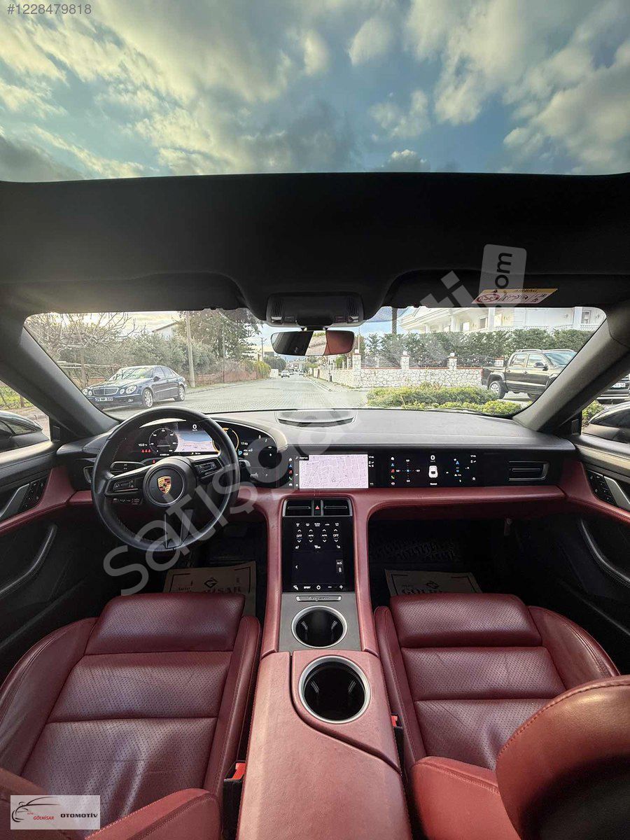 Auto Gölhisar 2020 Porsche Taycan 4S Performance Plus 40.000 Km