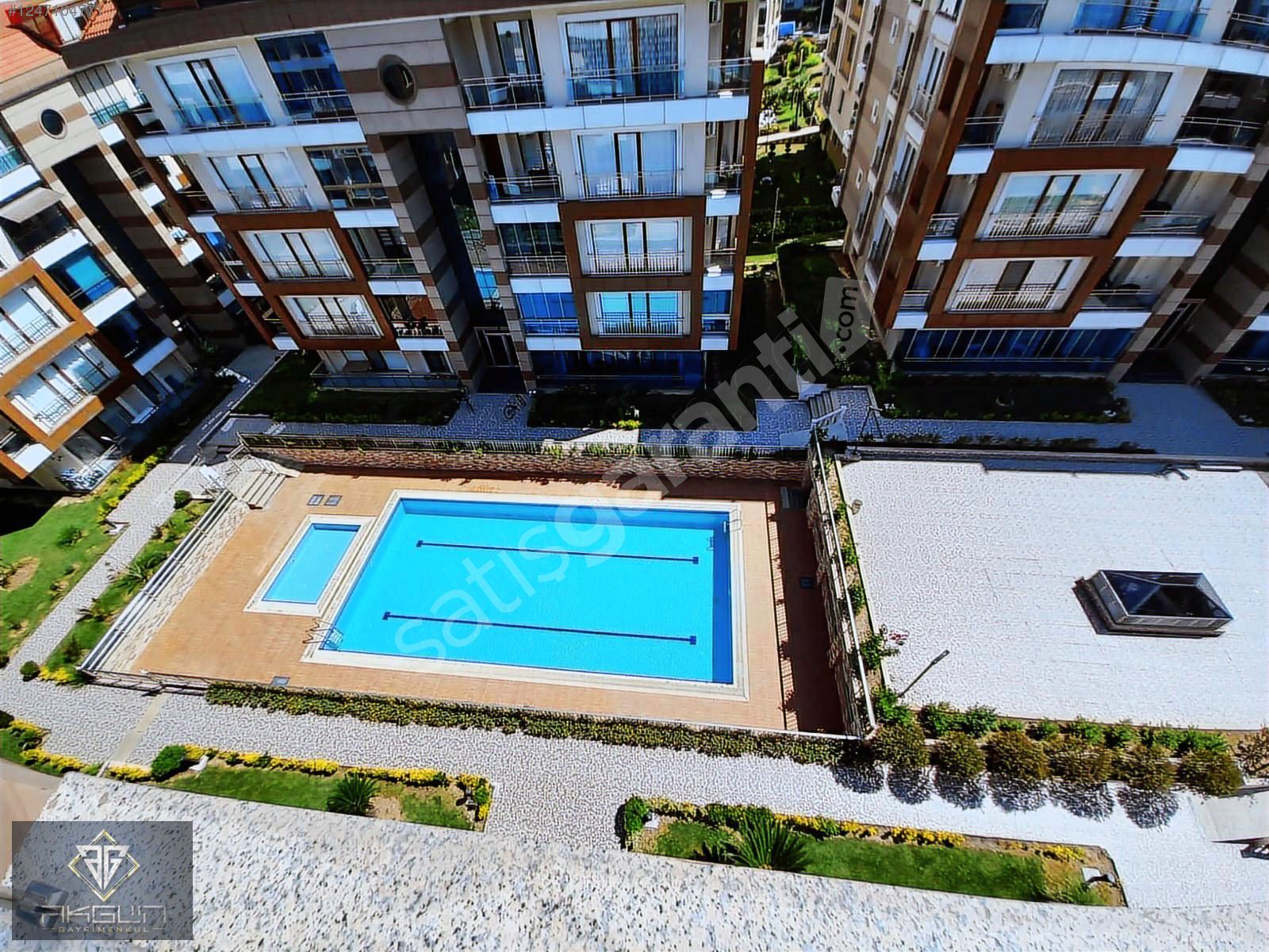ADNAN KAHVECİ MH SİTE İÇİ SATILIK 5+2 DAİRE