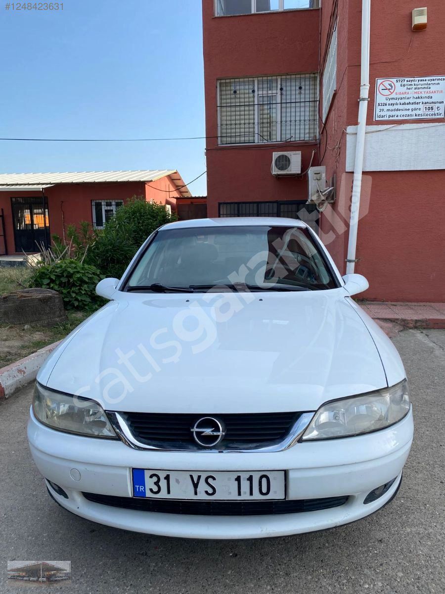 MODELİNİN EN TEMİZLERİNDEN 256 BİN KM DE 1.6 OPEL VECTRA