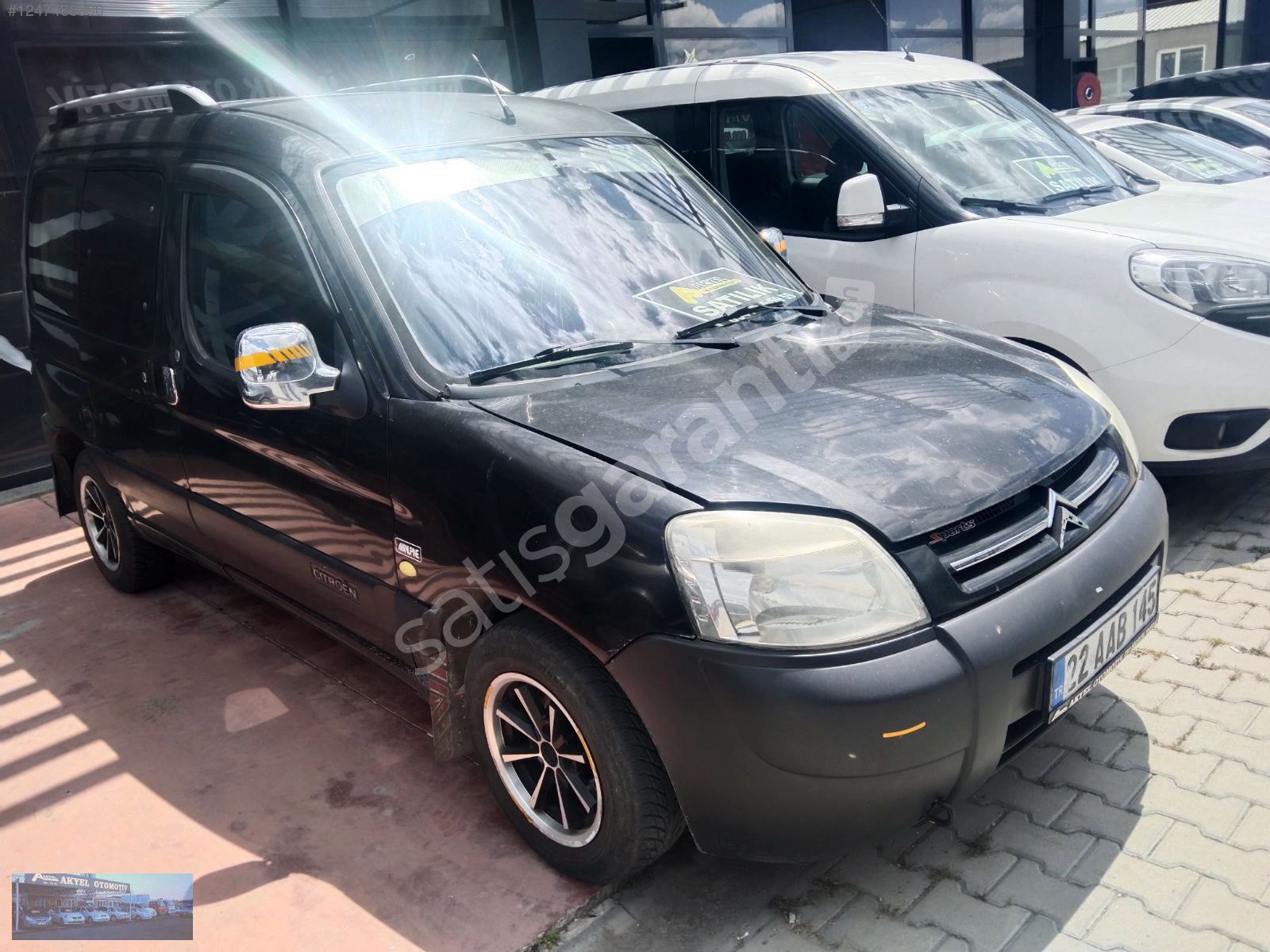 Citroen Berlingo Dizel Camlı Koltuklu