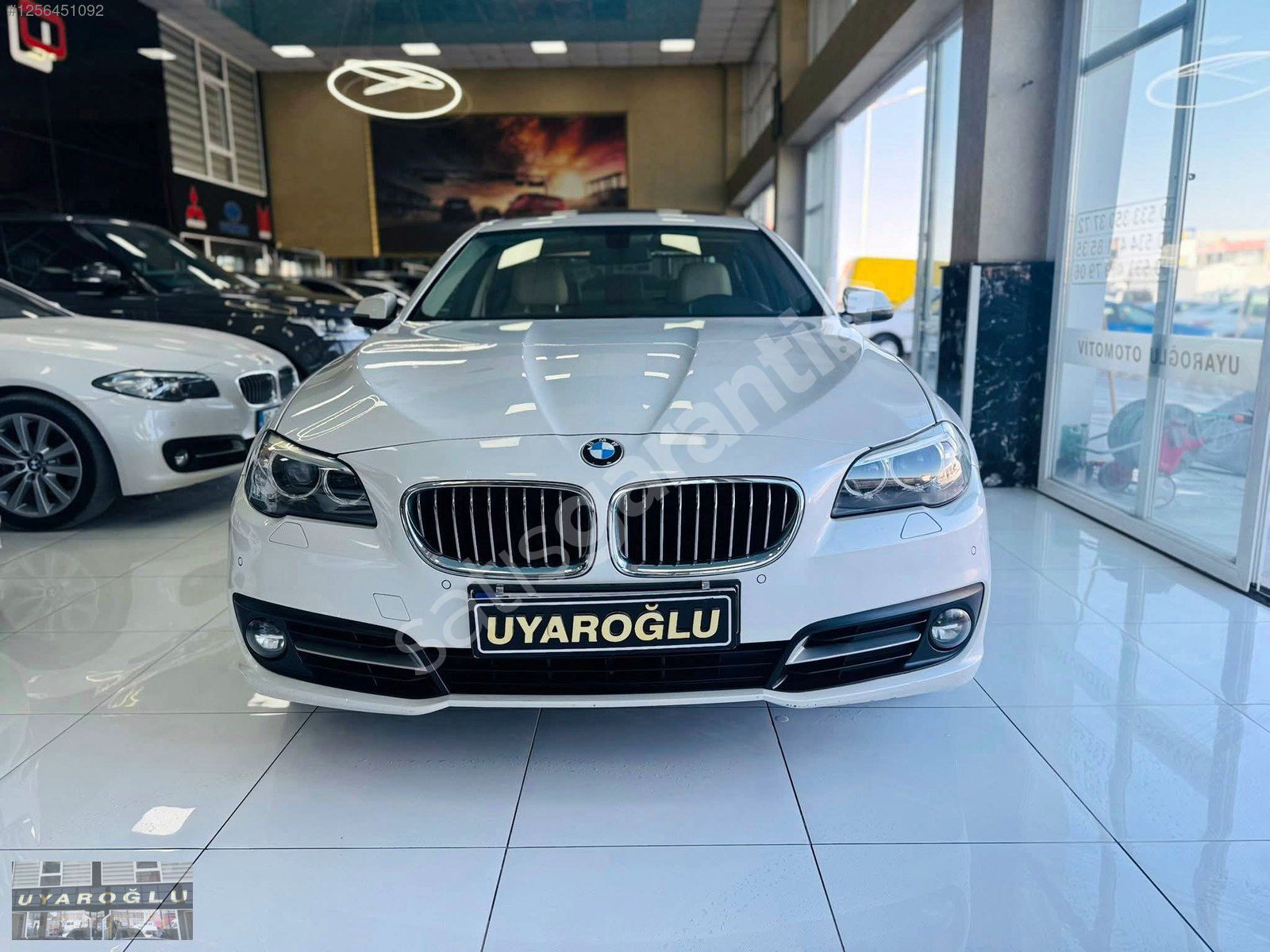 UYAROĞLU.OTOMOTİVDEN 2015 BMW 5.25 X DRİVE PREMİUM HATASIZ