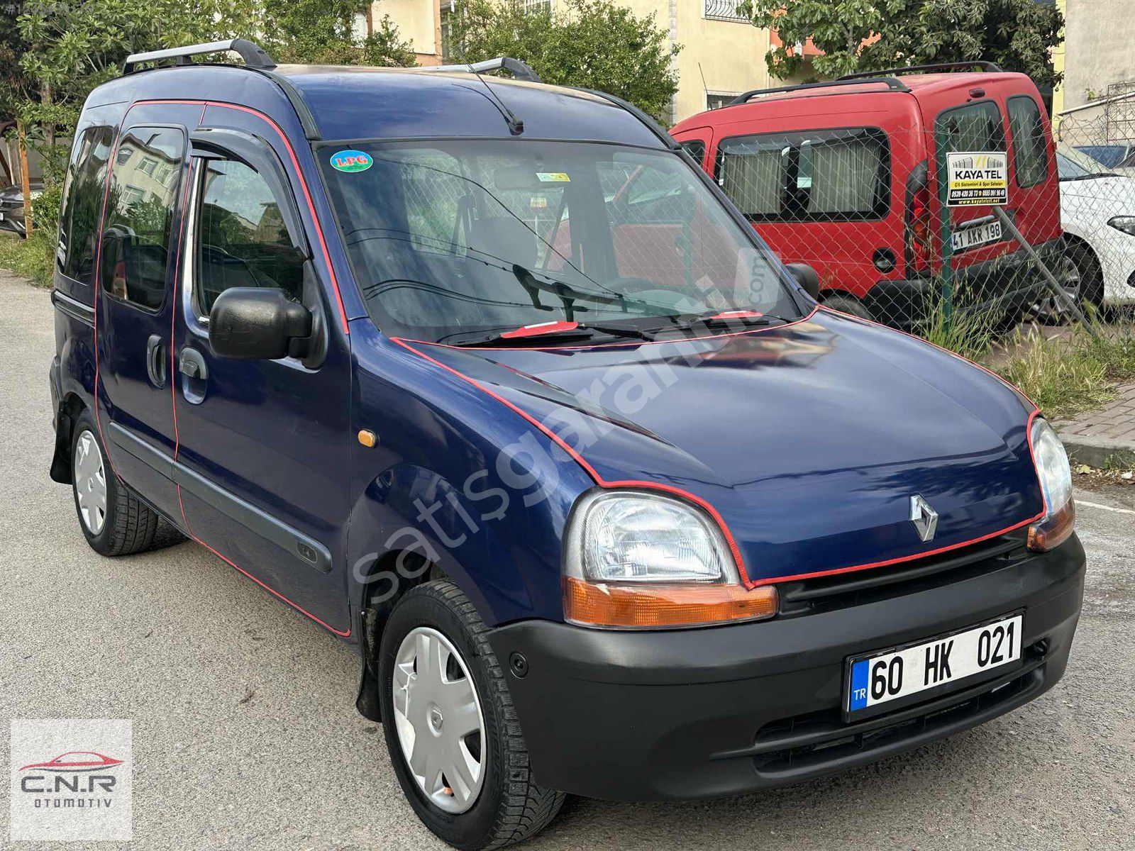 CNR'den OTOMOBİL RUHSATLI 2001 KANGOO