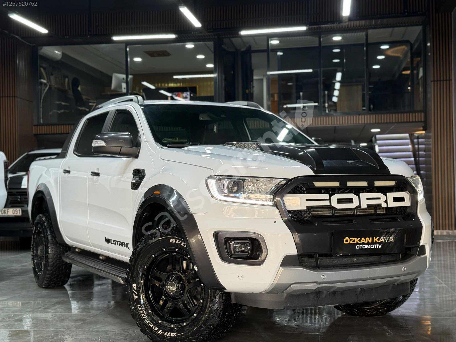 2022 ÇIKIŞLI 4X4 HATASIZ BOYASIZ HASAR KAYITSIZ %20 FATURA