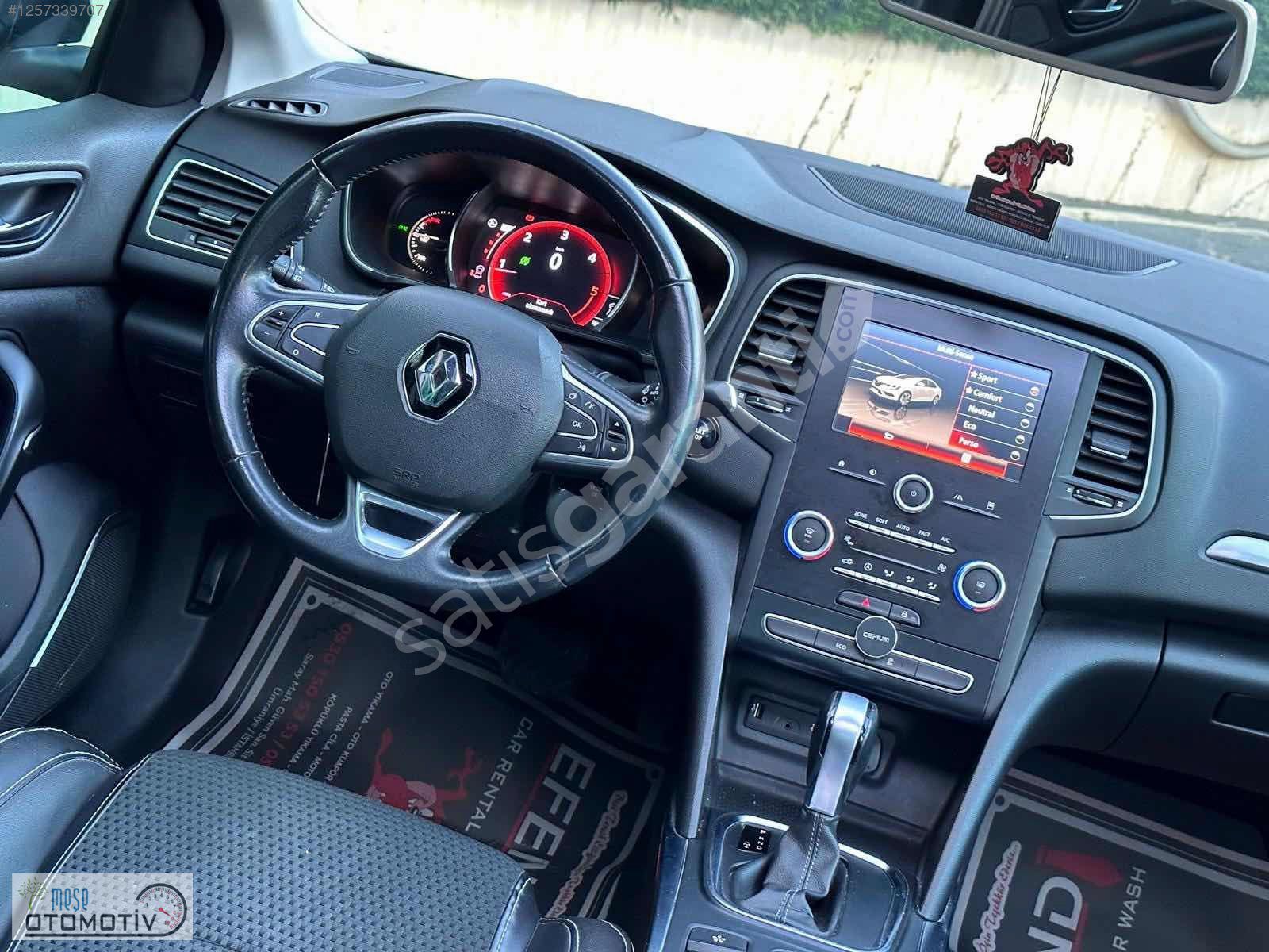 HATASIZ BOYASIZ TRAMERSİZ CAM TAVAN MEGANE İCON