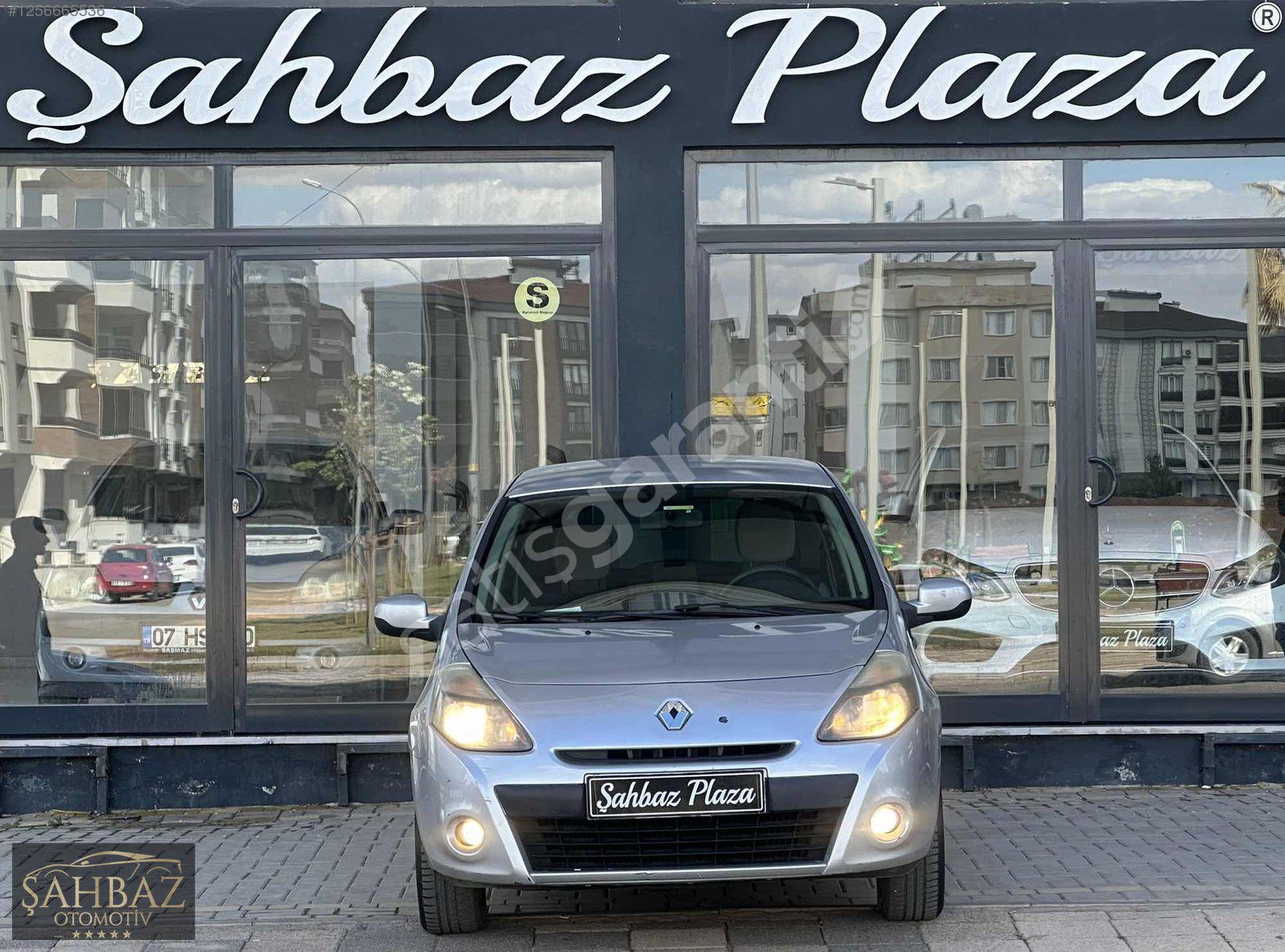 ŞAHBAZ PLAZA 2011 1.2 EXTREME OTOMATİK CLİO 74.000 KM ORJİNAL
