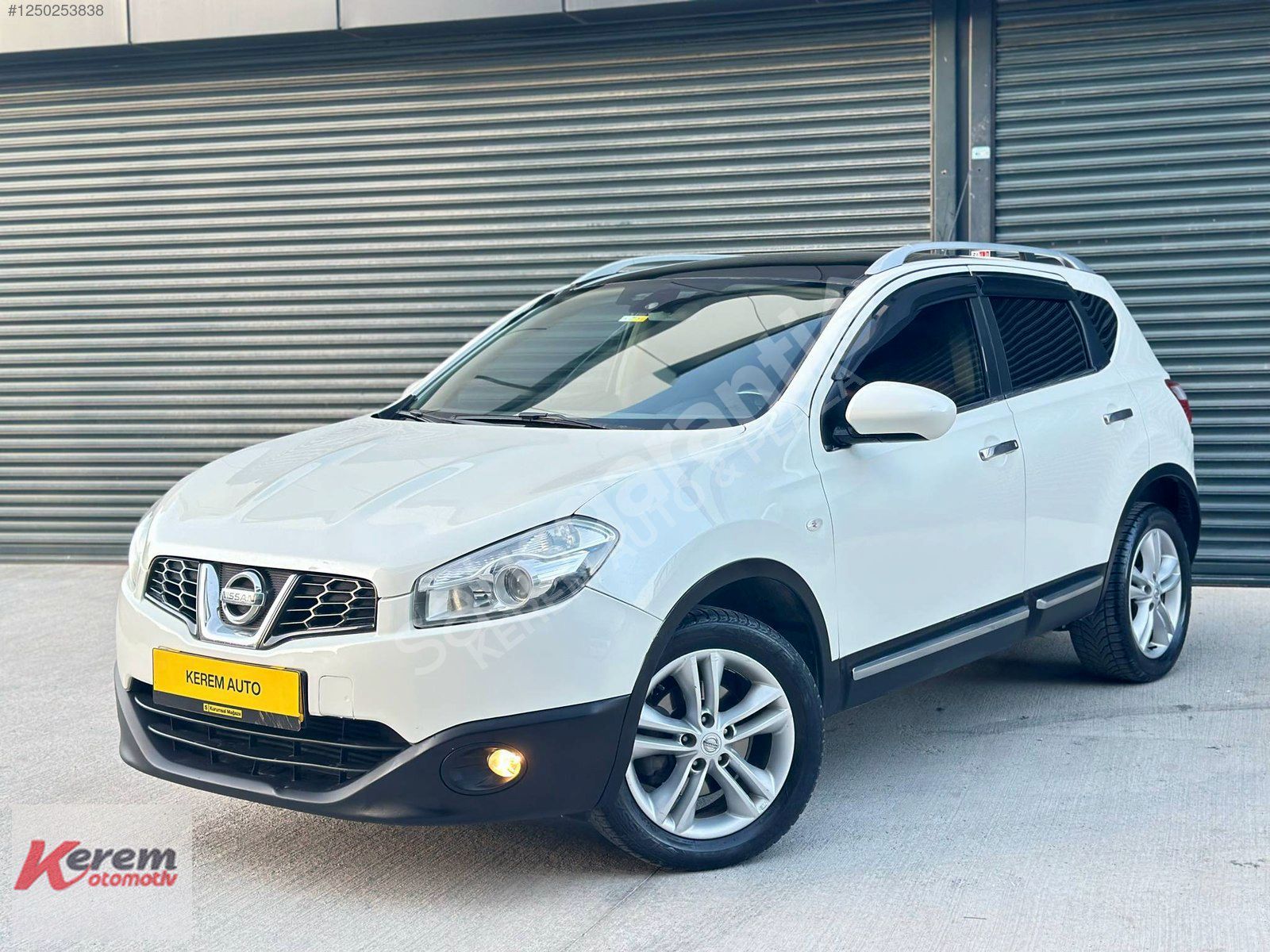 2013 QASHQAİ 1.5 DCI SKYPACK CAM TAVAN 260 BİN'DE MASRAFSIZ +