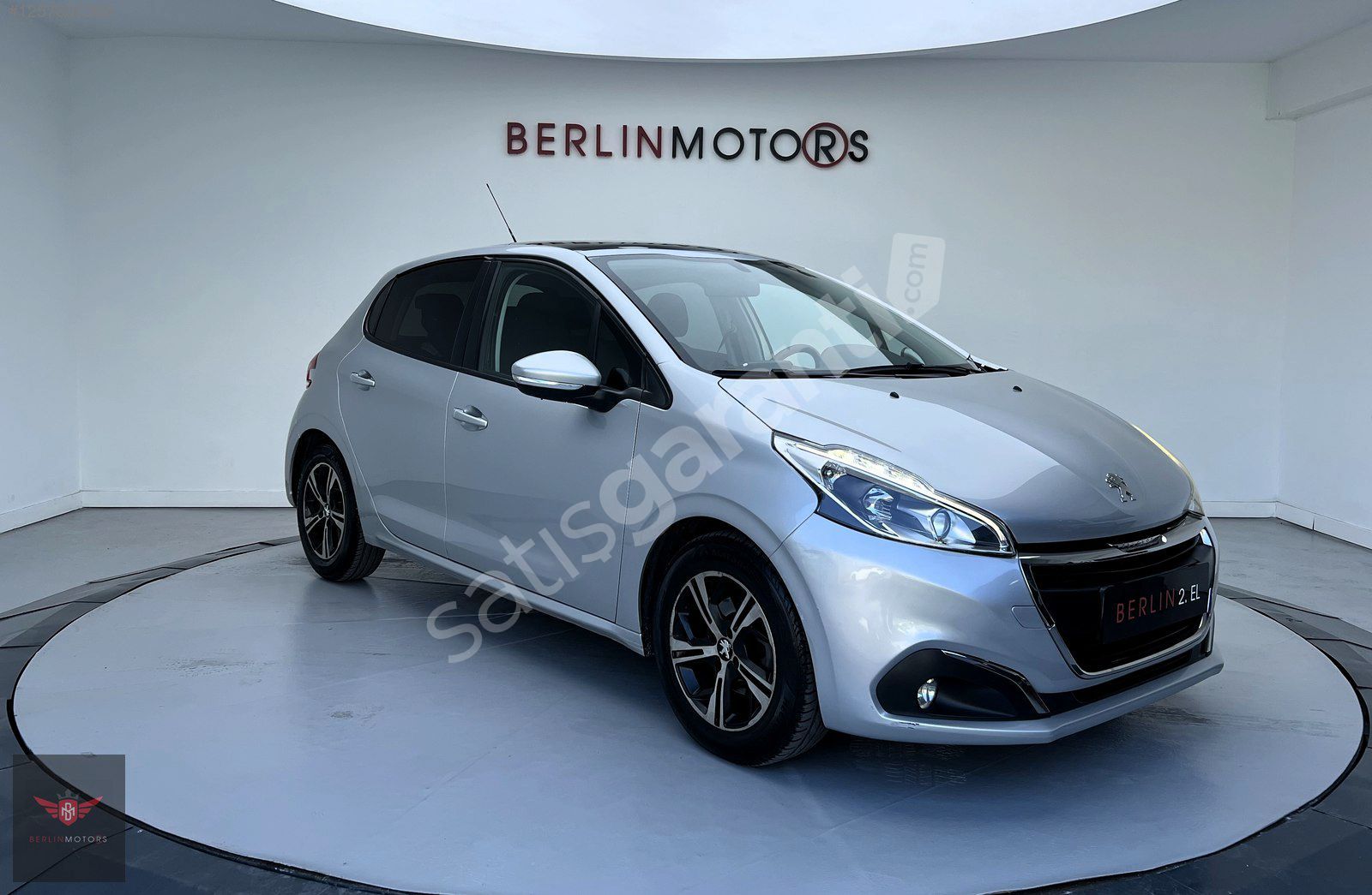 "Berlin Motors" PEUGEOT 208 1.2 CAMTAVAN+OTOMATİK+G.GÖRÜŞ