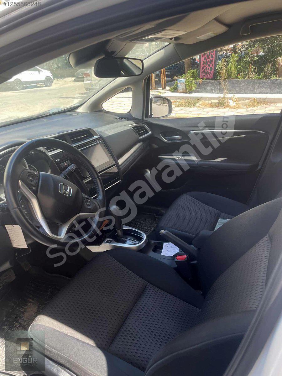 HONDA JAZZ ELEGANCE CVT OTOMATİK
