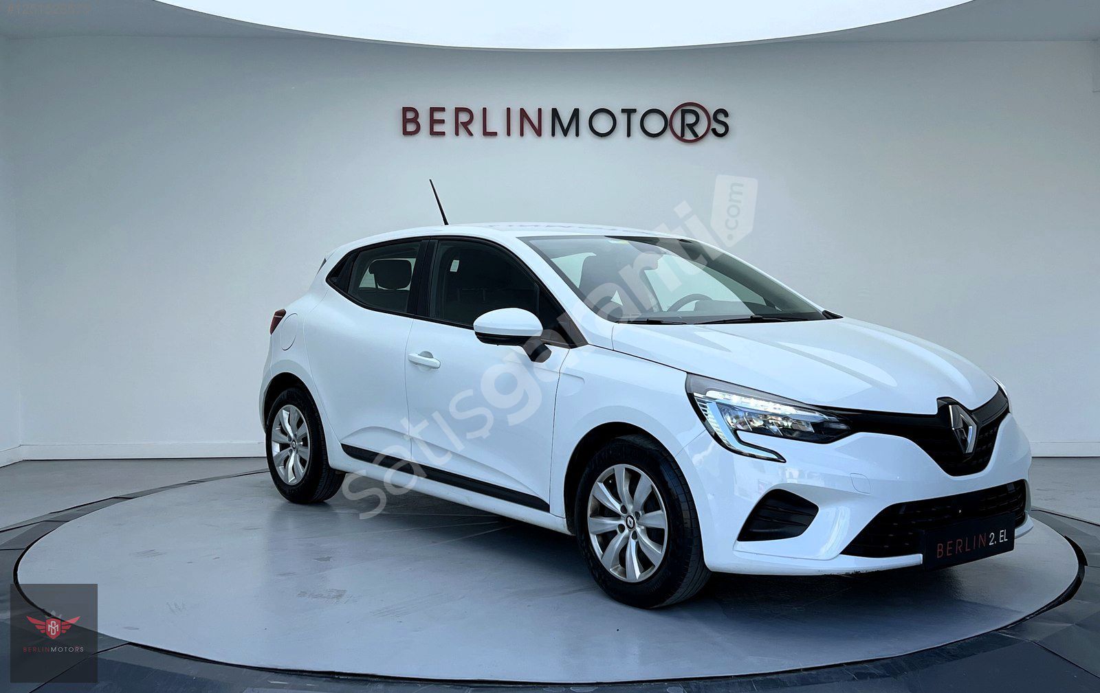 "Berlin Motors" HATASIZ 2022 RENAULT CLİO 1.0 SCE JOY+12 TAKSİT