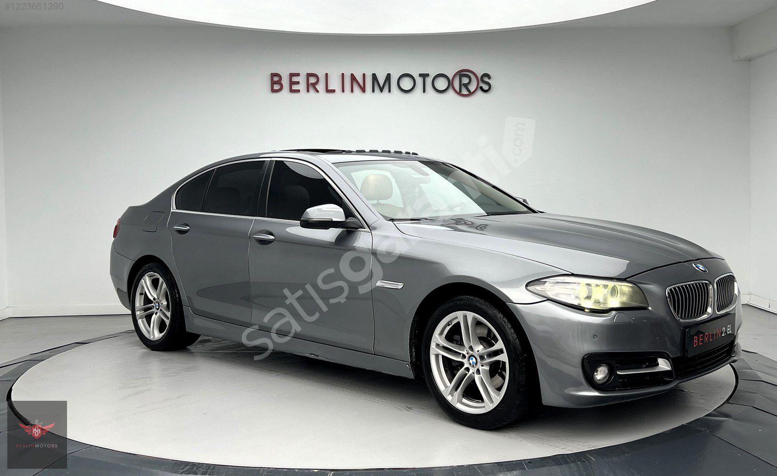 "Berlin Motors"BMW 520i E.LUXURY LINE+HAYALET+ELK.BGJ+MDİRKSIYON