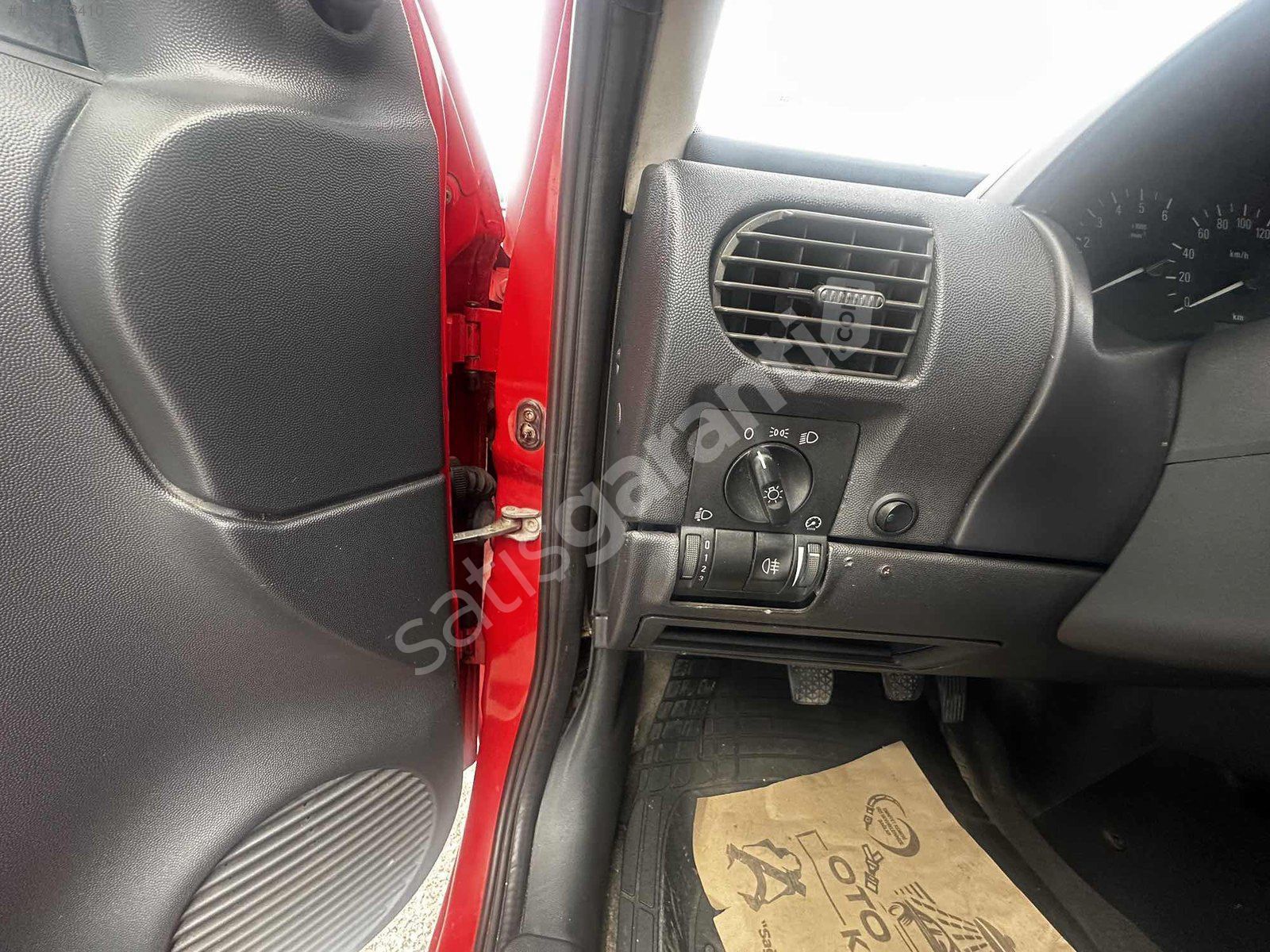OPEL CORSA- MASRAFSIZ-BAKIMLI-HATASIZ AYARINDA-ATEŞ KIRMIZI