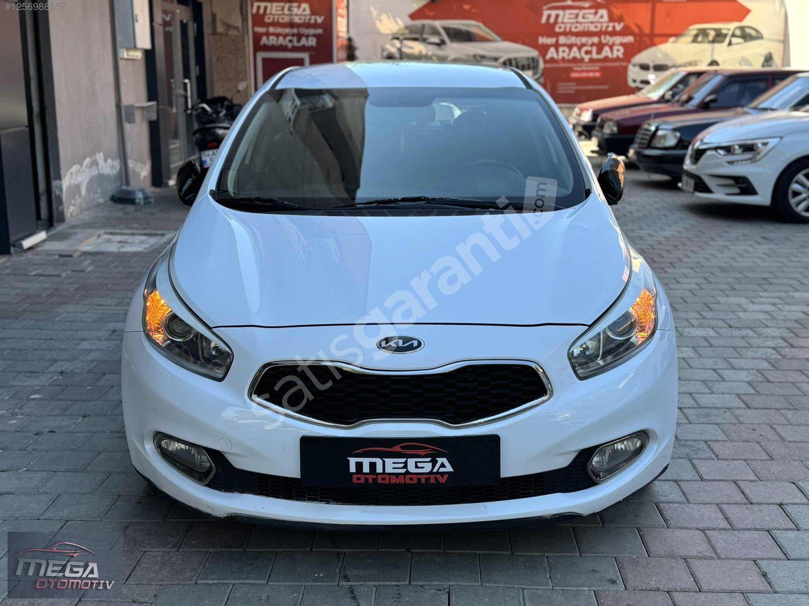 DÜZGÜN 2013 MODEL KİA CEED 1.6 CRDİ CONCEPT