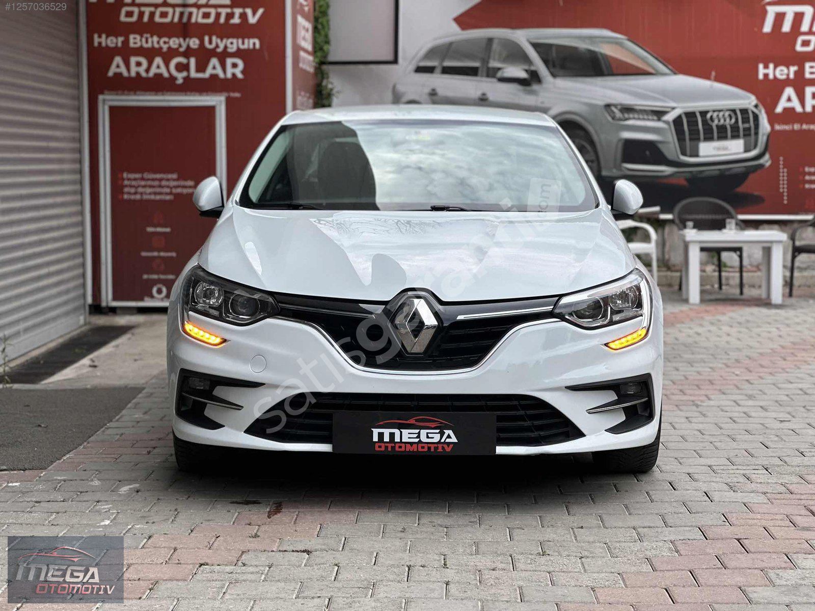 1.3 TCe 79BİN KM OTOMATİK MEGANE 140hp K.KARTINA 12 TAKSİT KDV20