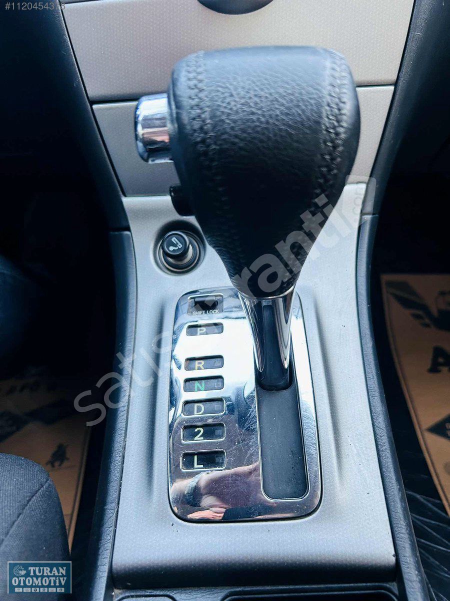 2006 MODEL SOL HASAR KAYITSIZ KM Sİ 200 BİN