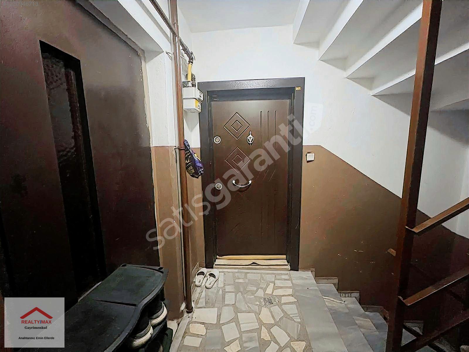KARTAL'DA METROYA YAKIN 3+1 SATILIK DAİRE