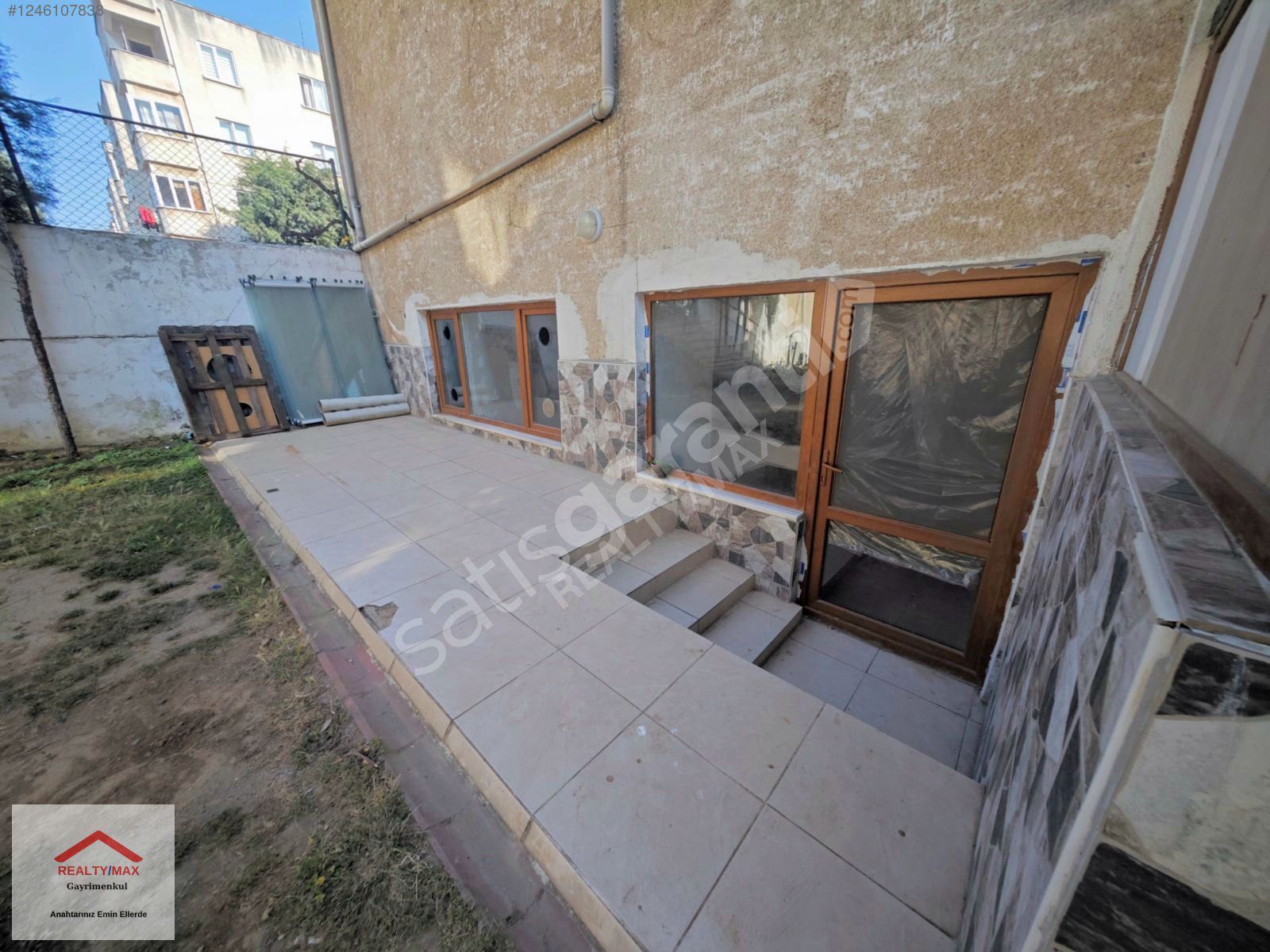 TUZLA İSTASYON MAHALLESİNDE KİRALIK DEPO