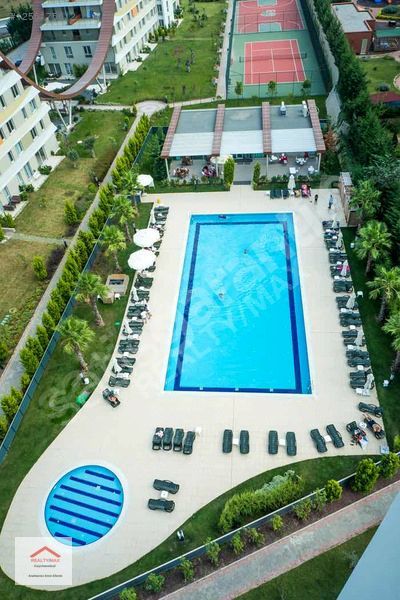 YENİŞEHİR MAH.KENTPLUS SİTESİNDE 2+1 KAPALI MUTFAK SATILIK DAİRE