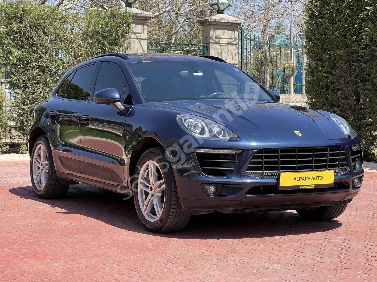 PORSCHE MACAN 2015 2.0 BAYİ/CHRONO PAKET/CAM TAVAN/ISITMA