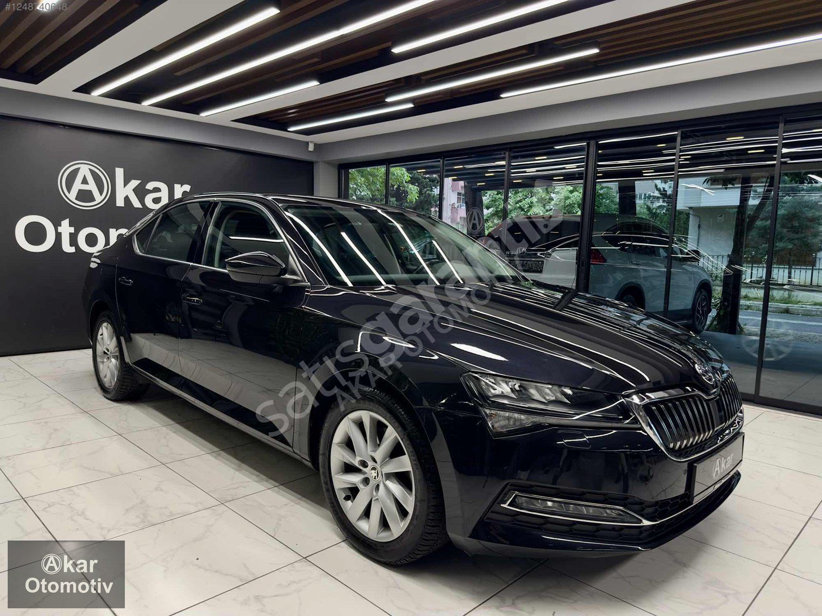 KREDİ KARTINA 12 AY TAKSİT-120 Bin km-Premıum-F1-Carplay-Superb