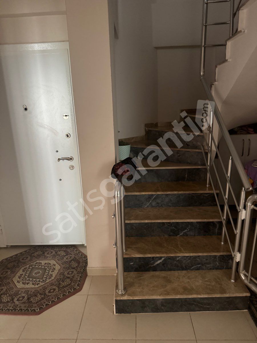 Satılık dubleks 5+1 2 banyo tuvalet 3 balkon+1 cam teras ısı yalıtımlı su arıyıcılı