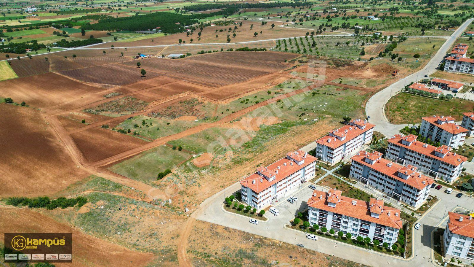 KAMPÜS GAYRİMNEKUL'DEN ACIPAYAM'DA MÜKEMMEL ARSA 4 KAT İMARLI