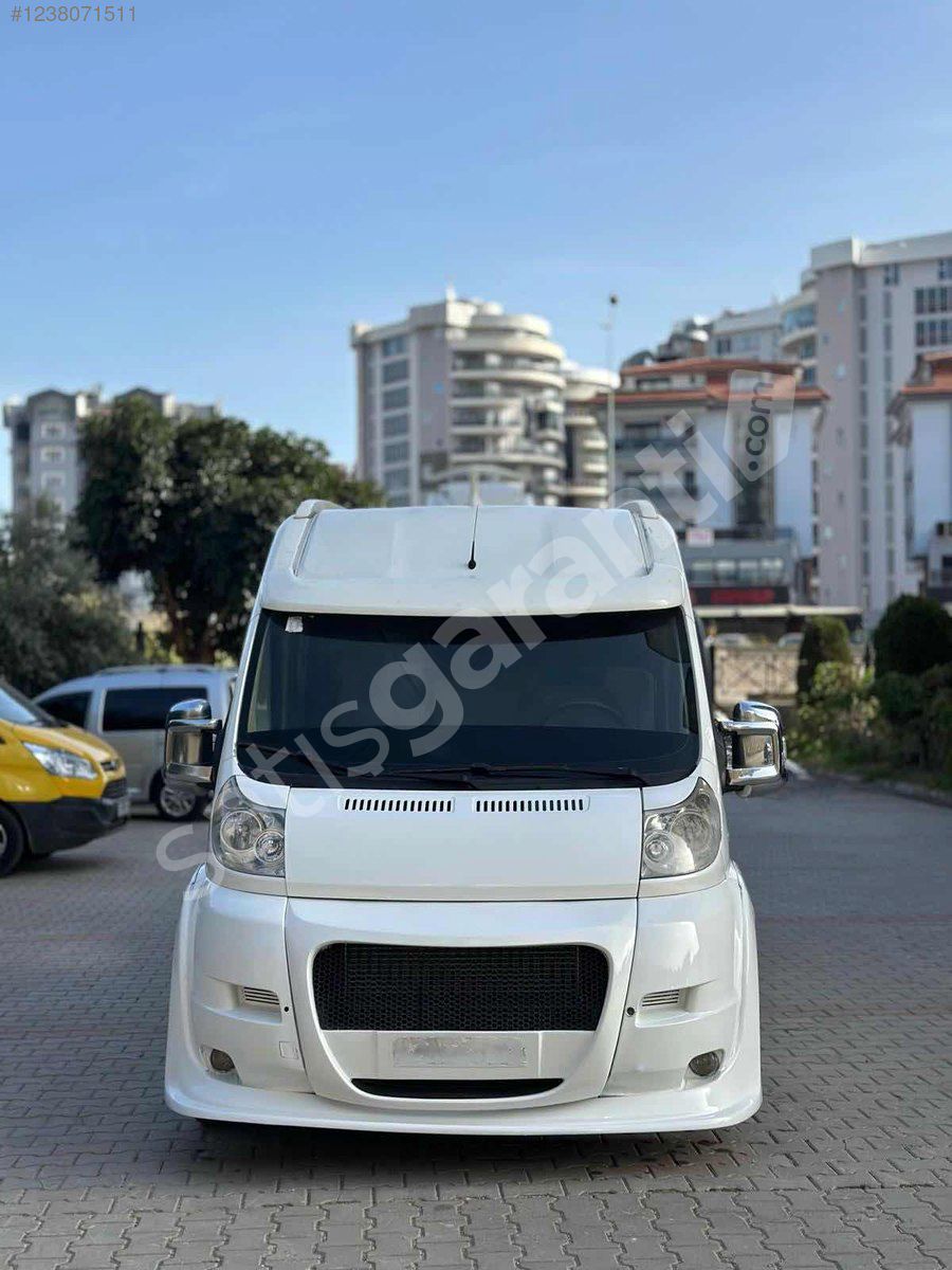 Yeni bakımlı servis aracı