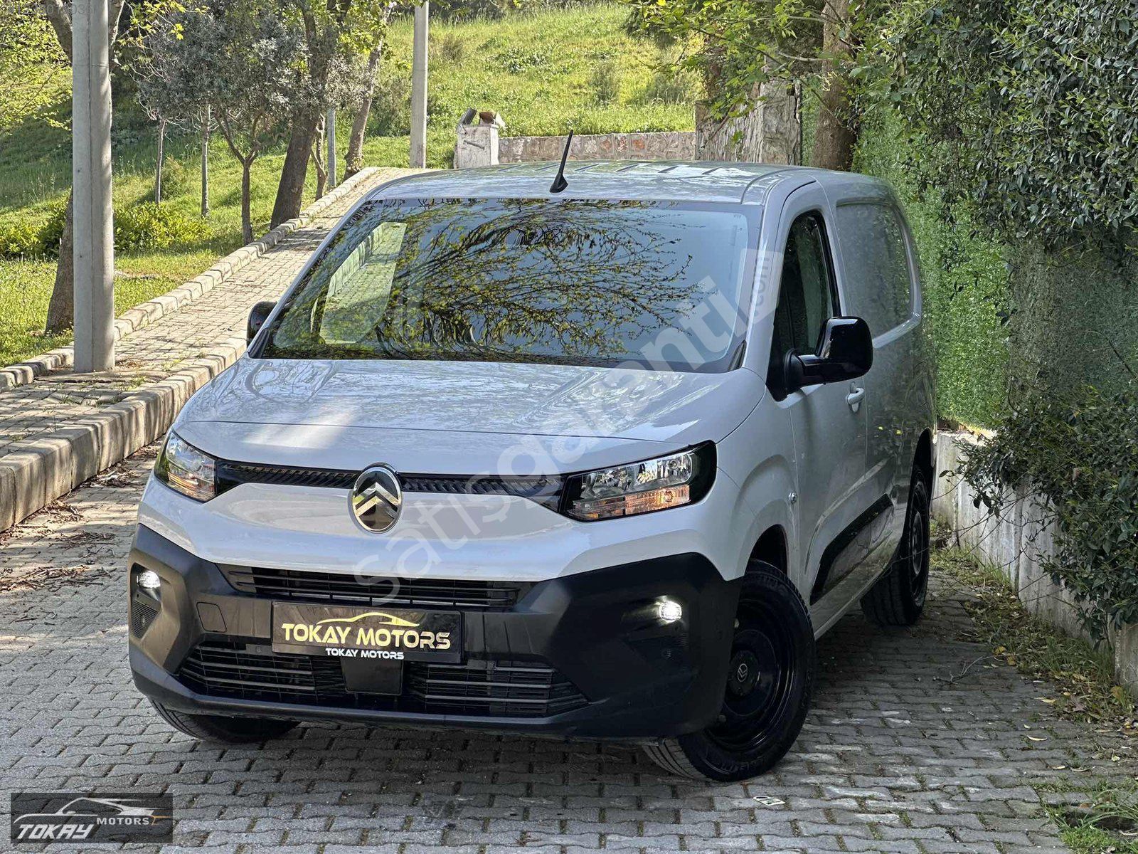 TOKAY MOTORS'DAN 2024CİTRÖEN BERLİNGO1.5BLUEHDİ 130 HP %20FATURA