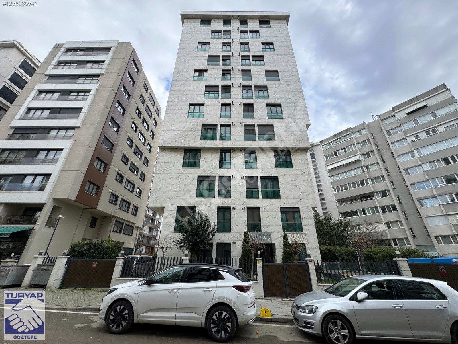 TURYAP GÖZTEPE DEN PINAR SOKAK TA 3+1 SATILIK DAİRE