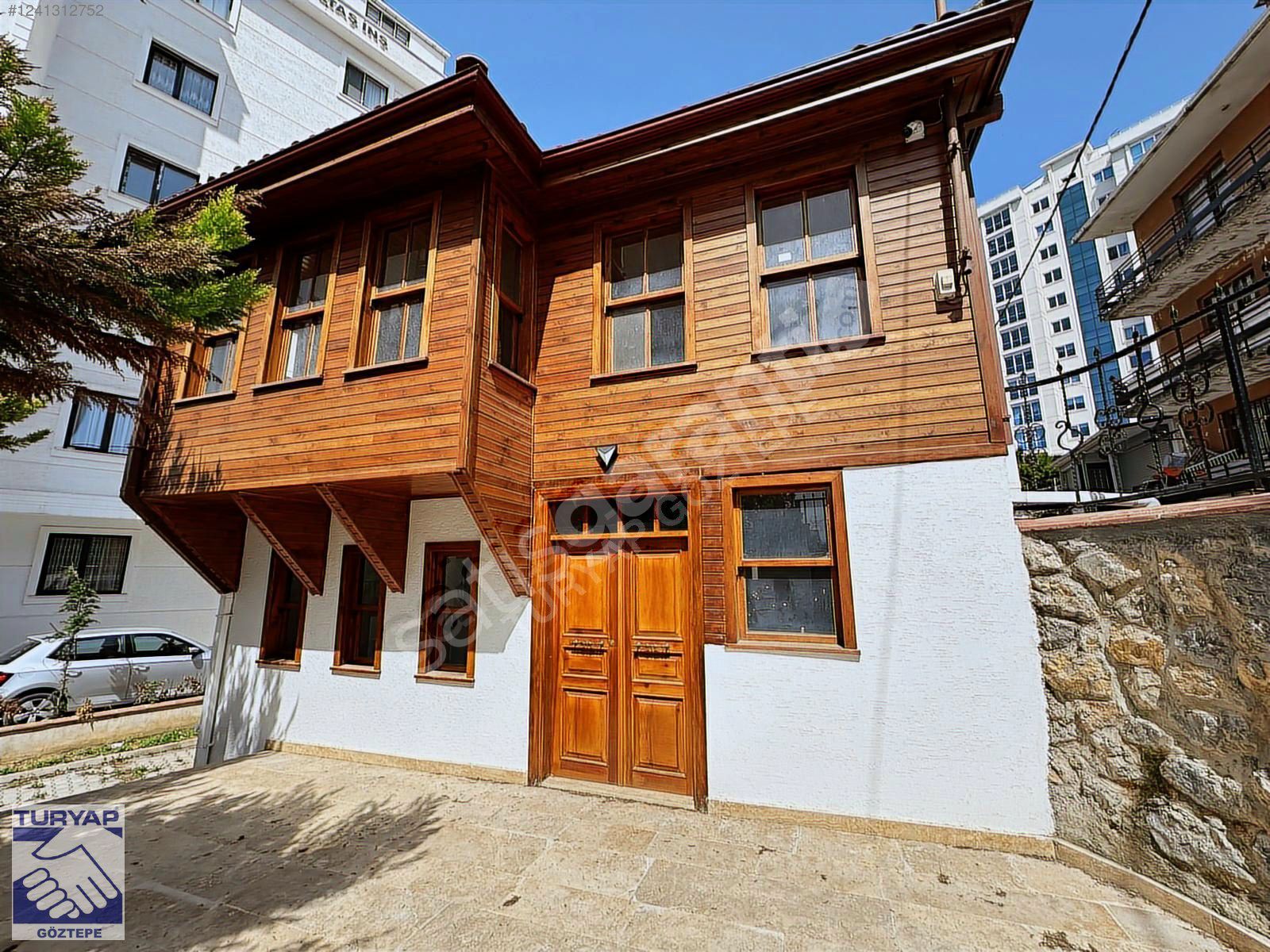 TURYAP GÖZTEPE DEN YAKACIK VEZİRÇEŞME DE 4+2 SATILIK MÜSTAKİL EV