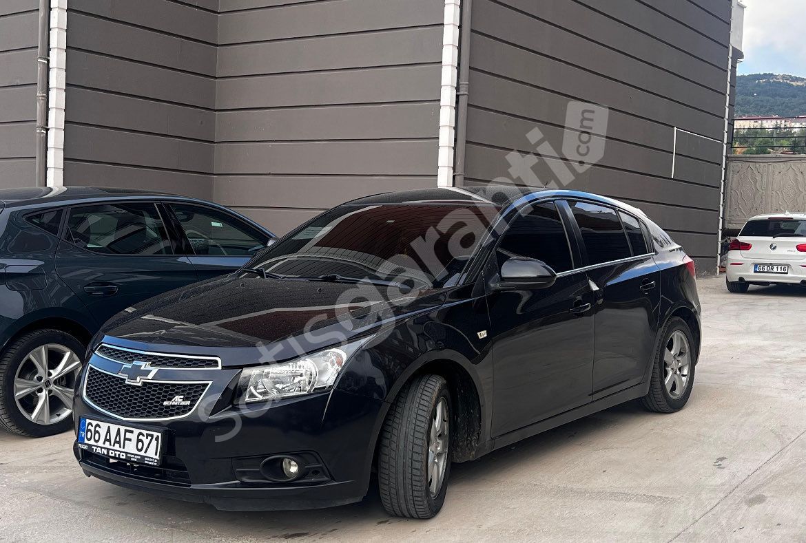Cruze 2012