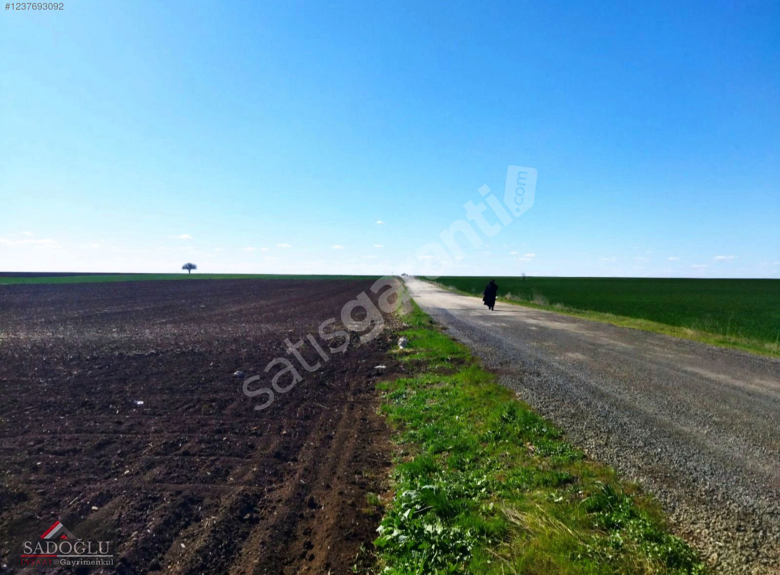 LÜLEBURGAZ AHMETBEY'DE 8.700 M2 SATILIK ARAZİ