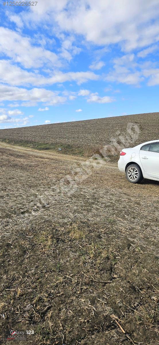LÜLEBURGAZ OVACIK KÖYÜN'DE 3.266 m2