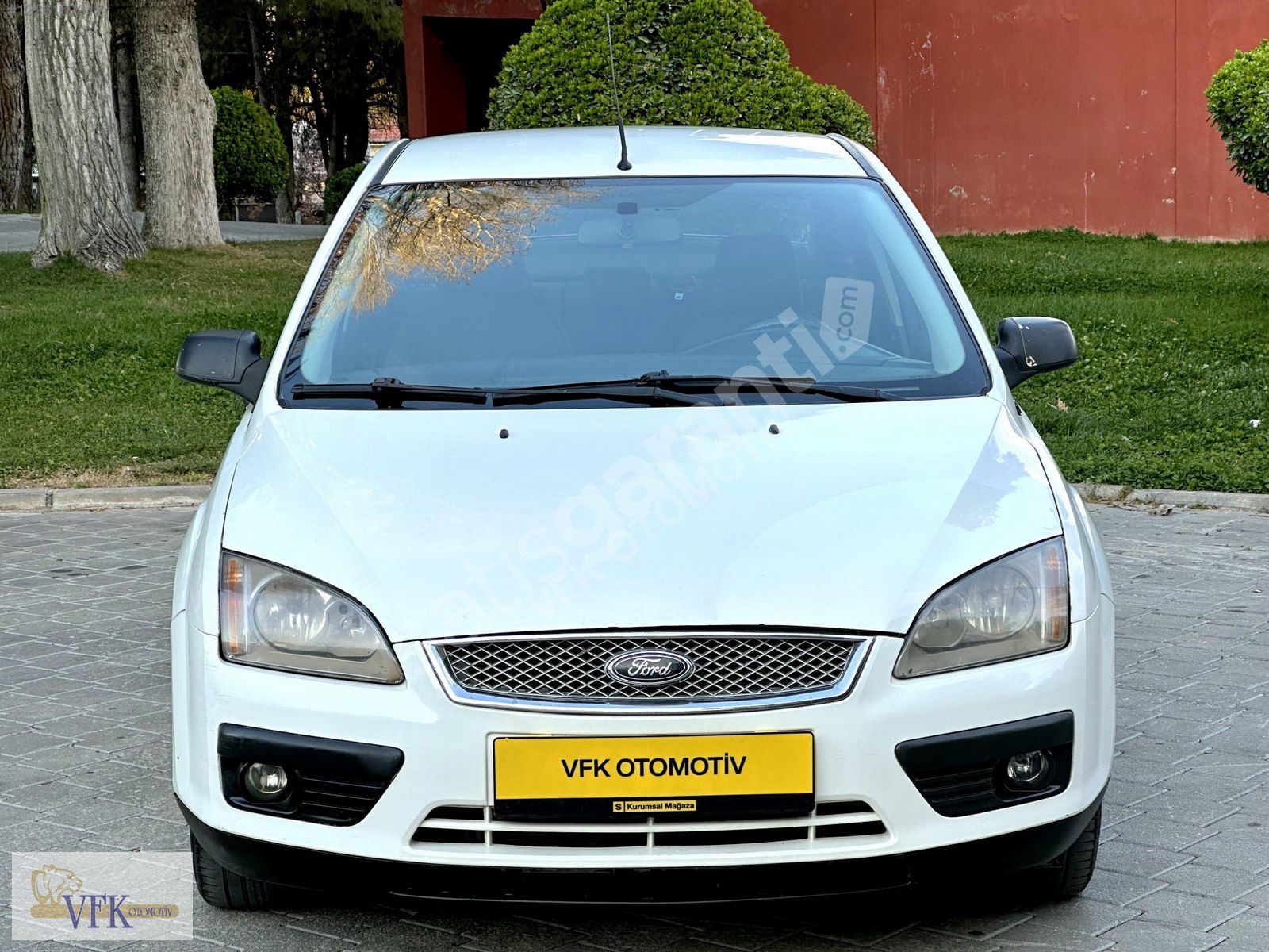 FORD FOCUS 1.6 TREND 2006 MODEL KREDİ KARTINA 12 TAKSİTLE ! ! !!
