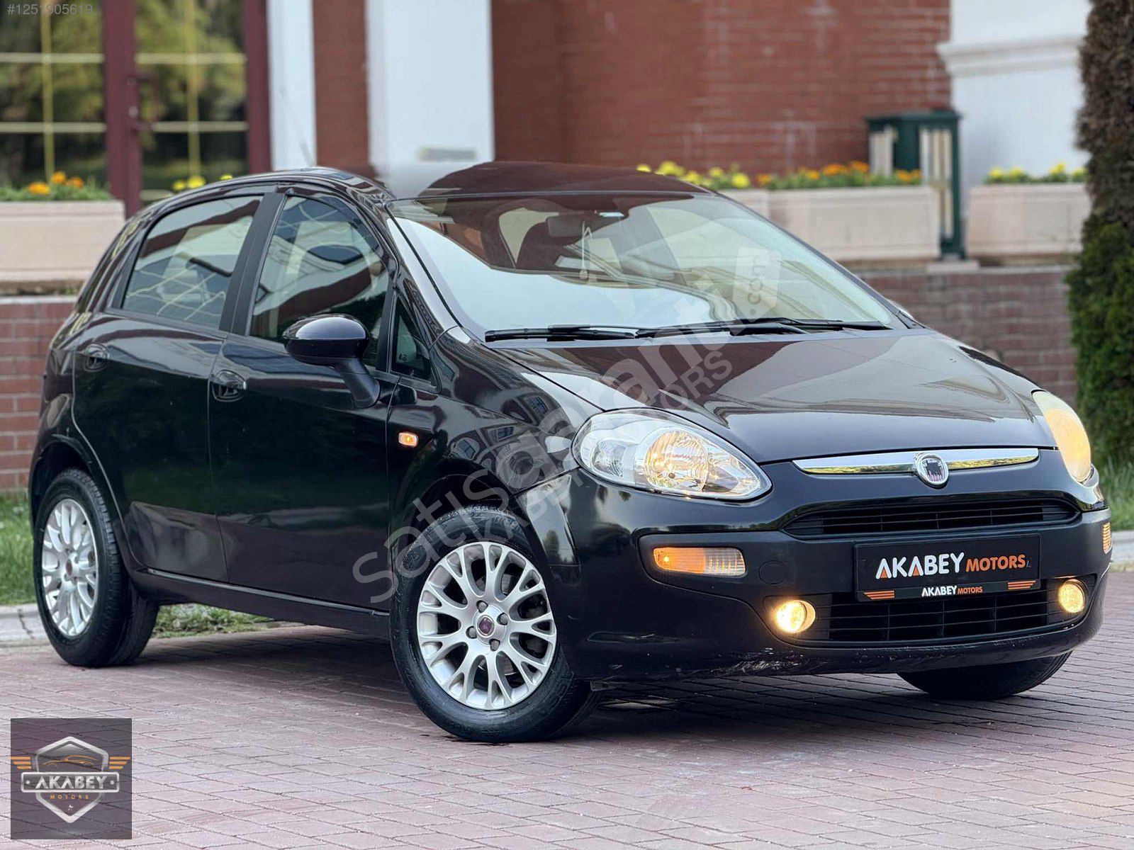 AKABEY MOTORS'DAN EVO 1.4 DYNAMİC FİAT PUNTO