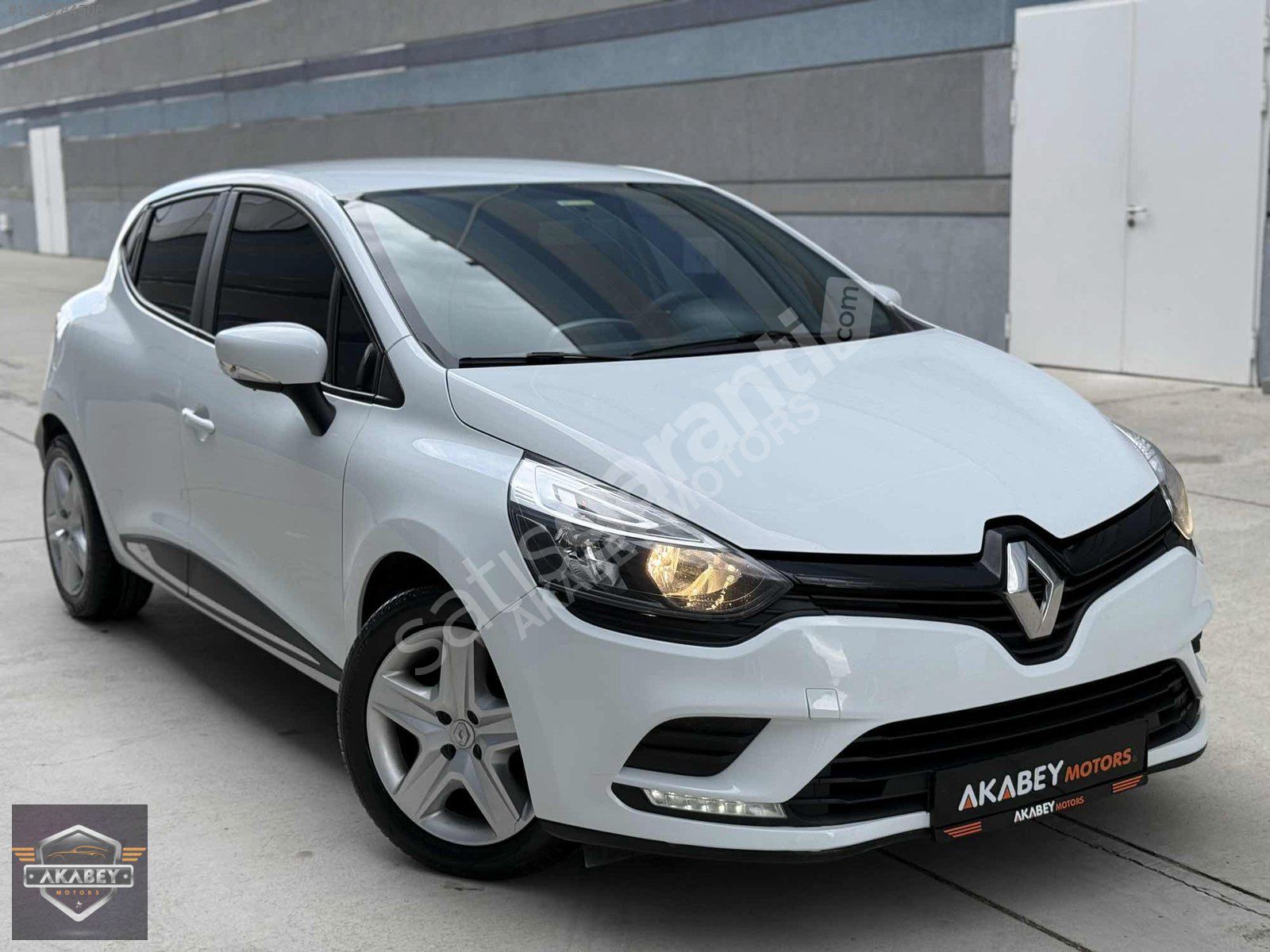 AKABEY MOTORS'DAN 1.5 DCİ JOY RENAULT CLİO TESLA EKRAN, G. GÖRÜŞ