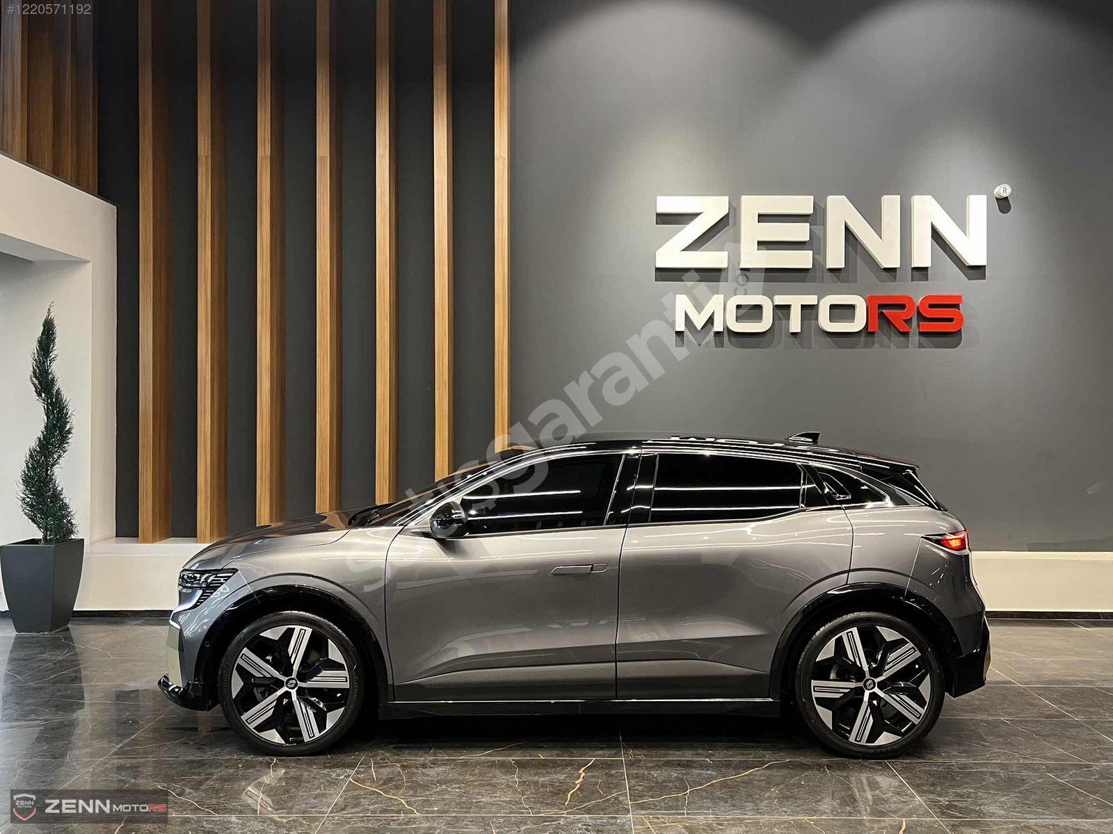 ZENN MOTORS'DAN 2023 MEGANE E-TECH İCONİC HATASIZ