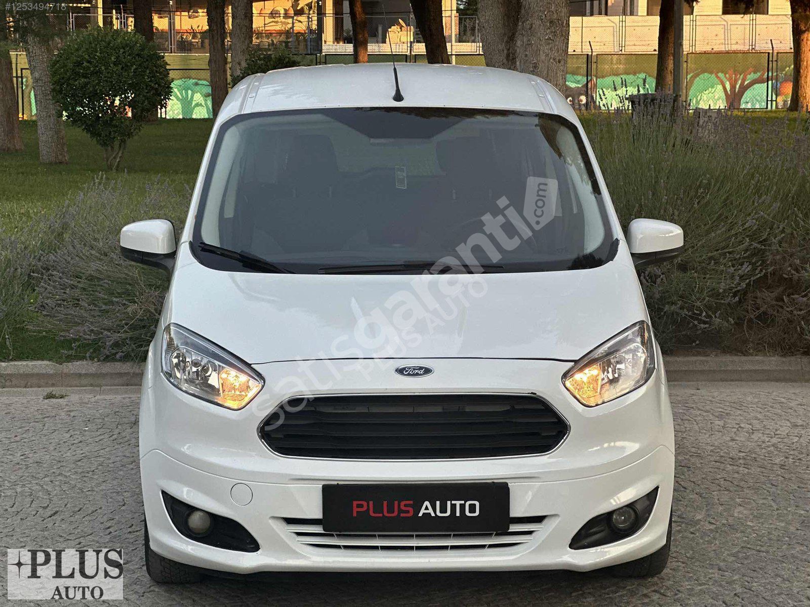 PLUS AUTO'DAN FORD TOURNEO COURIER 1.6 TDCİ DELUXE