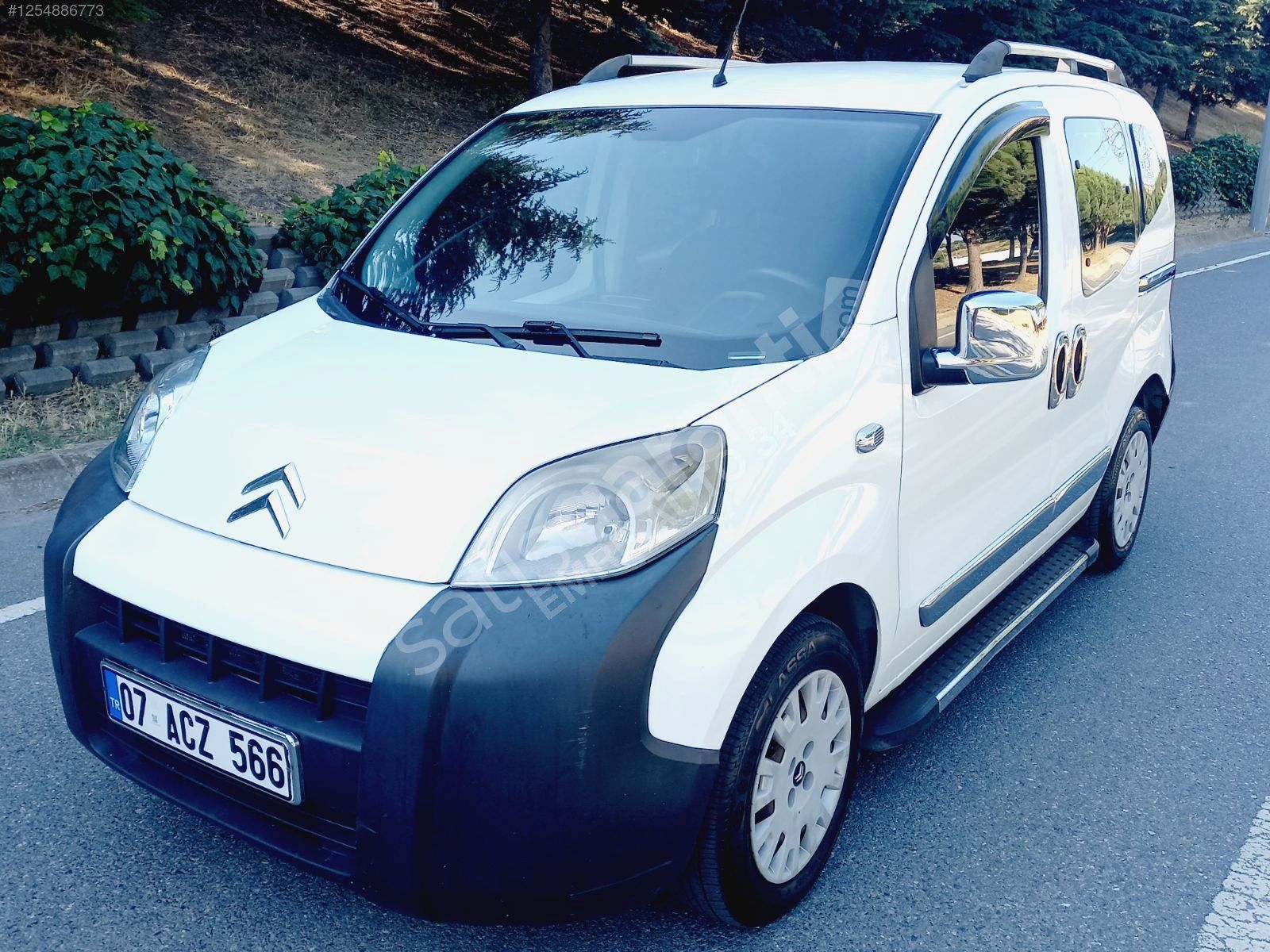EMRE AUTO 34 2015 MODEL 1.3 DİZEL NEMO HATASIZ BOYASIZ