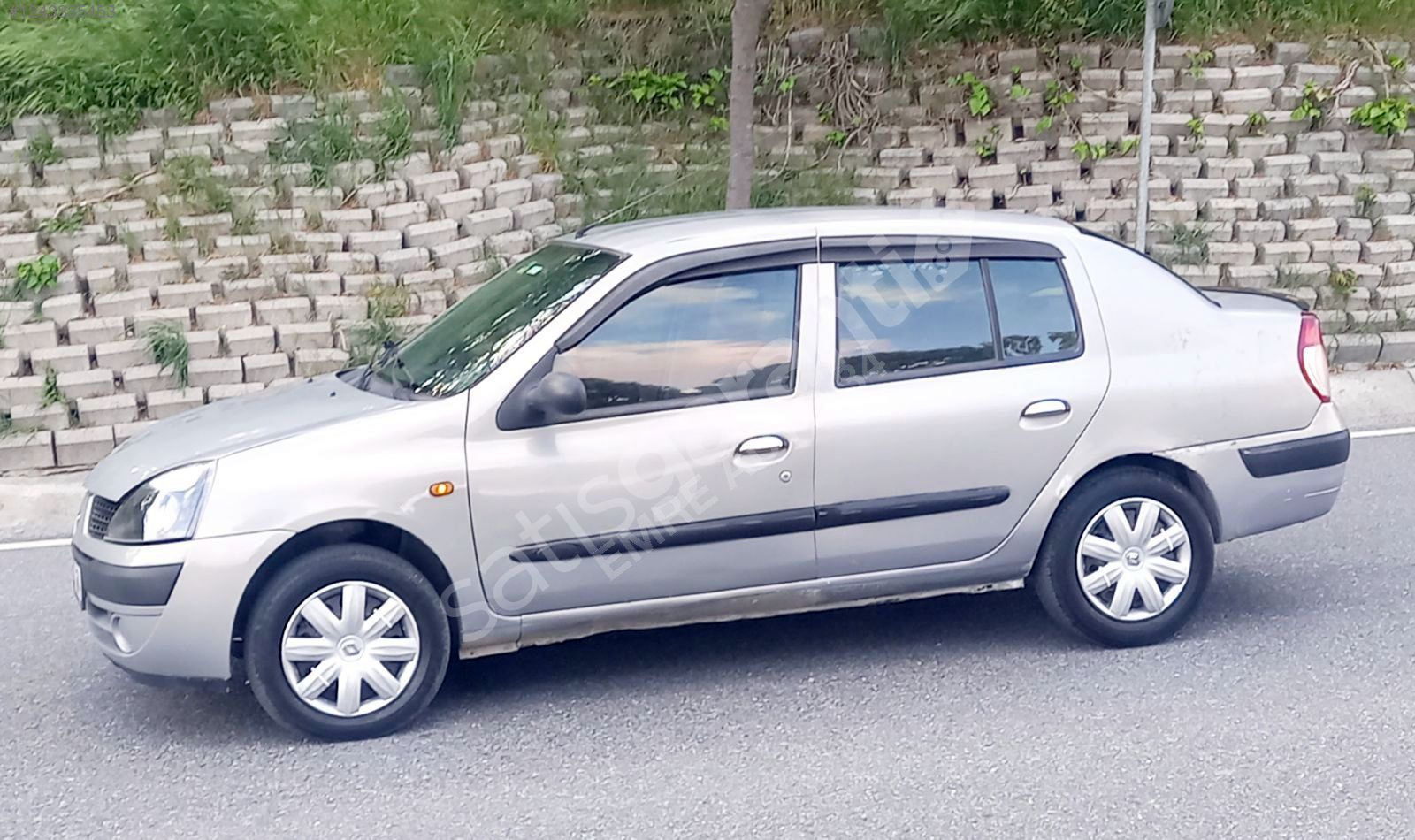 EMRE AUTO 34 2005 MODEL 1.5 DİZEL CLIO